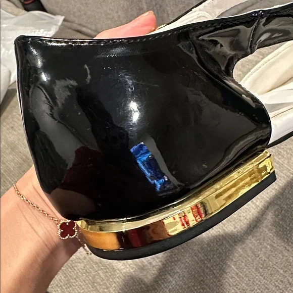 Clearance Black and Cream Quilted Flats size 39 - Picture 7 of 7